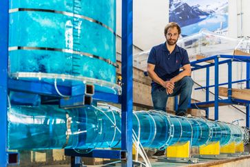 Franz Georg Pikl von der TU Graz forscht an der Zukunft der weltweiten Energieversorgung. Er hat mit dem Heißwasser-Pumpspeicherkraftwerk eine richtungweisende Technologie entwickelt.
Quelle: © Staudacher - TU Graz (idw)
