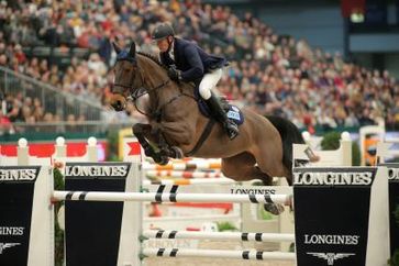 Bester Deutscher im LONGINES FEI World CUP Leipzig 2014 war Lars Nieberg mit Leonie W Weiterer. Bild: "obs/EN GARDE Marketing GmbH/Stefan Lafrentz"