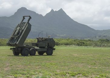 HIMARS M142 (Akronym für High Mobility Artillery Rocket System)