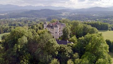 Schloss Tentschach  Bild: "obs/3sat/ZDF/ORF/GS-Film/Gernot Stadler"