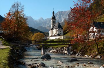 Landschaft in den Bayerischen Alpen: Ramsau bei Berchtesgaden, im Hintergrund die Reiteralpe
