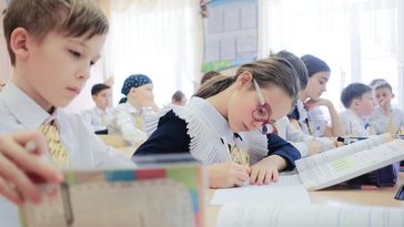 Matheunterricht an einer Schule in Krasnodar. Bild: Sputnik / Nikolai Khizhniak