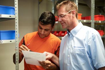 40 Mädchen und 172 Jungen starten zum 1. September 2017 ihre Ausbildung bei Ford in Köln, weitere neun Mädchen und 51 Jungen im Ford-Werk im saarländischen Saarlouis. Bild: "obs/Ford-Werke GmbH"