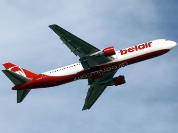 Eine frühere Boeing 767-300ER der Belair in abgewandelter Air Berlin-Bemalung