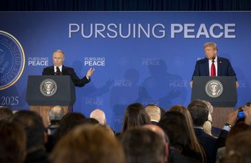 Wladimir Putin und Donald J. Trump (2025)