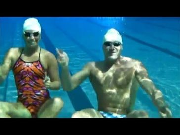 Screenshot aus dem Youtube Video "USA Swimming Performs 'Call Me Maybe'"
