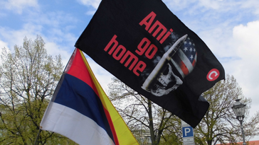 "Ami Go Home": Eine Friedensdemo in Magdeburg (29. April 2023) Bild: Felicitas Rabe