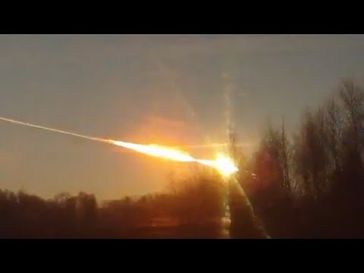 Screenshot aus dem Youtube Video "Meteorit schlägt in Russland ein"