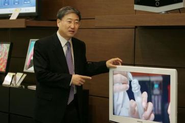 Yoon Boo-Keun, President Visual Display Division bei Samsung Electronics. Bild: obs/Samsung Electronics GmbH