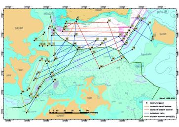 Auf der Fahrt der DENEB werden in der Ostsee die Gravimeterdaten zur Erdanziehungskraft gewonnen, mit denen ein Modell für Höhenunterschiede mit Zentimetergenauigkeit berechnet werden kann. Quelle: Copyright: Bundesamt für Kartographie und Geodäsie (idw)