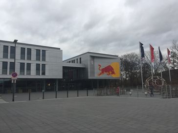 RB Leipzig: Eingang zum Trainingszentrum am Cottaweg