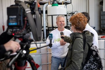 Erfinder Anton Ledwon im Interview mit dem SWR Bild: Heion GmbH Fotograf: Steffen Darr