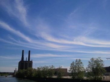 Chemtrail-Himmel über Chicago im Sommer 2014 (Symbolbild)