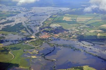 Luftbild, Hochwasser an der Elbe 2013