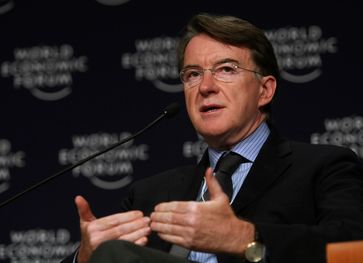 Peter Mandelson auf dem Annual Meeting of the New Champions des Weltwirtschaftsforums in Tianjin im September 2008