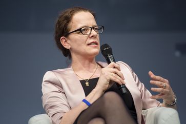 Isabel Schnabel (2017)