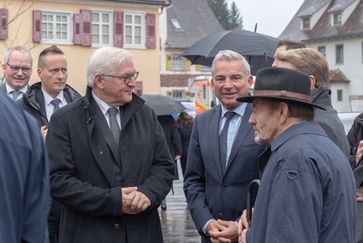 Thomas Strobl mitte-rechts (2019)