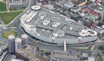 Das innerstädtische Einkaufszentrum Limbecker Platz befindet sich am nordwestlichen Rand des Essener Stadtkerns.