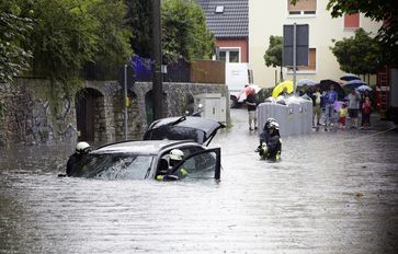 Für Hochwasserschäden ist die Teil- oder die Vollkaskoversicherung zuständig  Bild: HUK-COBURG/Olaf Tiedje