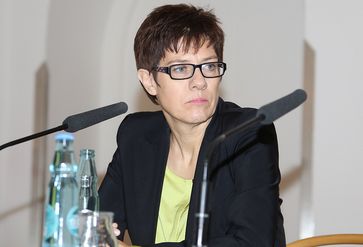 Annegret Kramp-Karrenbauer Bild: blu-news.org, on Flickr CC BY-SA 2.0