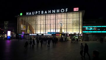 Köln Hauptbahnhof Bild: Wolfgang Manousek, on Flickr CC BY-SA 2.0