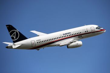 Ein Suchoi Superjet 100-95