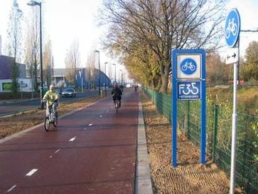 Fahrradschnellweg (Symbolbild)