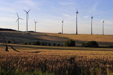 Windkraftanlage am Stadtrand von Chemnitz.
Quelle: Foto: TU Chemnitz/Sven Gleisberg (idw)