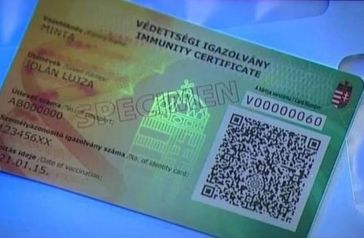 Ungarischer Impfpass  Bild: Visegrád Post /UM