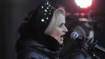 Eine der Brandstifter auf dem Maidan: Irina Farion, 08.Dezember 2013. (Archivbild) Bild: Sputnik / Pavel Palamarchuk