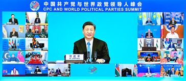 Xi Jinping, general secretary of the CPC Central Committee and Chinese president, delivers a keynote speech at the CPC and World Political Parties Summit in Beijing, capital of China, July 6, 2021. Bild: Xinhua