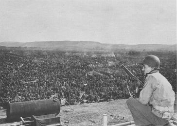 Kriegsgefangene in den Rheinwiesenlagern - viele starben dort. Vermist werden heute noch viele...