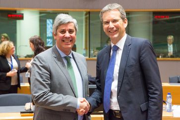 Finanzminister Hartwig Löger mit dem Eurogruppenvorsitzenden Mario Centeno kurz vor seiner ersten Sitzung in der Eurogruppe. (2018)