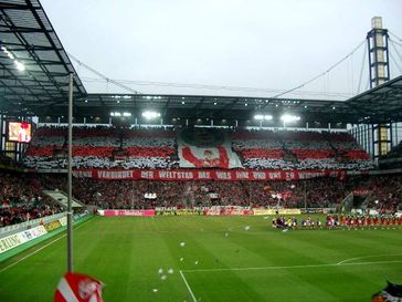 Choreographie auf der Südtribüne