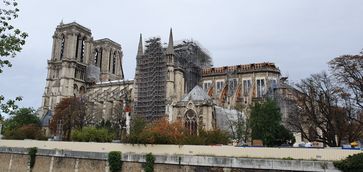 Paris Notre-Dame: Die Kathedrale von Südosten (November 2019)