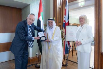 His Highness Sheikh Dr. Sultan bin Mohammed Al Qasimi, Ruler of Sharjah, first-ever Honorary President's Medal.  (2025) Bild: Sharjah Government Media Bureau Fotograf: Sharjah Government Media Bureau