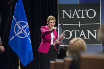 Oana Lungescu Bild: NATO North Atlantic Treaty Organization, on Flickr CC BY-SA 2.0