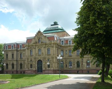 Ehemaliges Erbgroßherzogliches Palais, heute Hauptgebäude des Bundesgerichtshof (BGH)