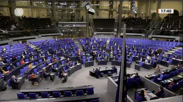 Bild: Bundestag/Youtube/Screenshot/Reitschuster/Eigenes Werk