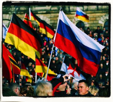 So lange Deutschland (Mitteleuropa) und Russland zusammen arbeiten, herrscht Frieden in Europa und Asien (Symbolbild)