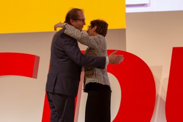 Alexander Dobrindt und Annegret Kramp-Karrenbauer (2018)