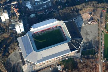 Luftaufnahme des Fritz-Walter-Stadions