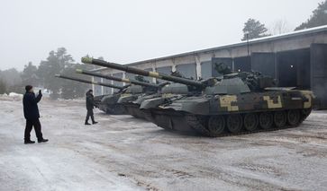 Ukrainische Panzer Typ T-72 Bild: Stringer/Sputnik / Sputnik