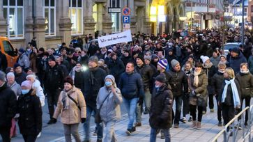 Protest im Erzgebirge: Am 20. März 2021 zogen tausende Bürger durch die Innenstadt von Aue Bild: AN / Eigenes Werk