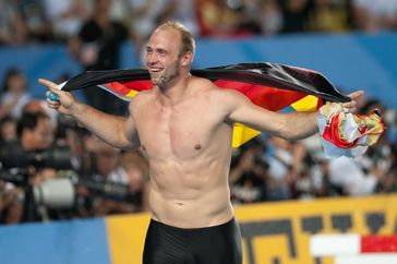 Harting nach dem Gewinn des Weltmeistertitels 2011 in Daegu