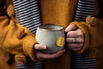 Pukka Herbs Bio-Kräutertee "Zitrone, Ingwer & Manuka-Honig". Bild: "obs/Pukka Herbs"