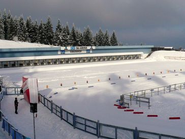 Die DKB-Ski-Arena Oberhof ist ein Biathlonstadion bei Oberhof und liegt auf 814 Meter über Normalnull unmittelbar am Hauptkamm des Thüringer Waldes. Bis 2003 trug es den Namen Biathlonstadion am Rennsteig, bis Dezember 2007 Rennsteig-Arena Oberhof. Seit dem 30. Dezember 2007 ist es nach der Deutschen Kreditbank (DKB) benannt.