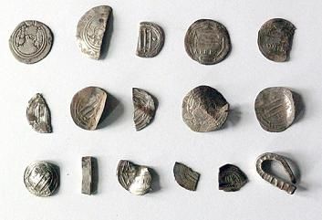Arabische Münzen. Bild: Jan Meßerschmidt, Universität Greifswald