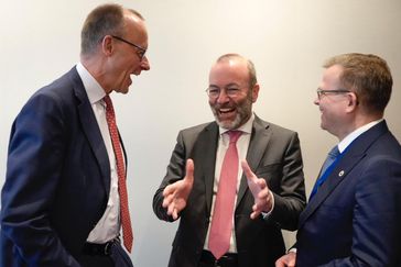 v.l.n.r. Friedrich Merz, Manfred Weber (2025)