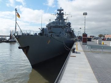 Fregatte "Mecklenburg-Vorpommern" im Marinestützpunkt Wilhelmshaven